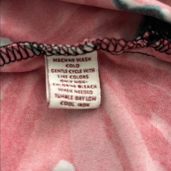 JM Collection Multicolor Floral Blouse - Picture 6 of 6